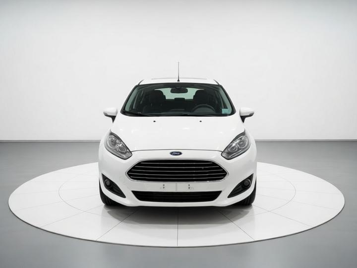 2013 Hatchback 1.5L AT photo 2