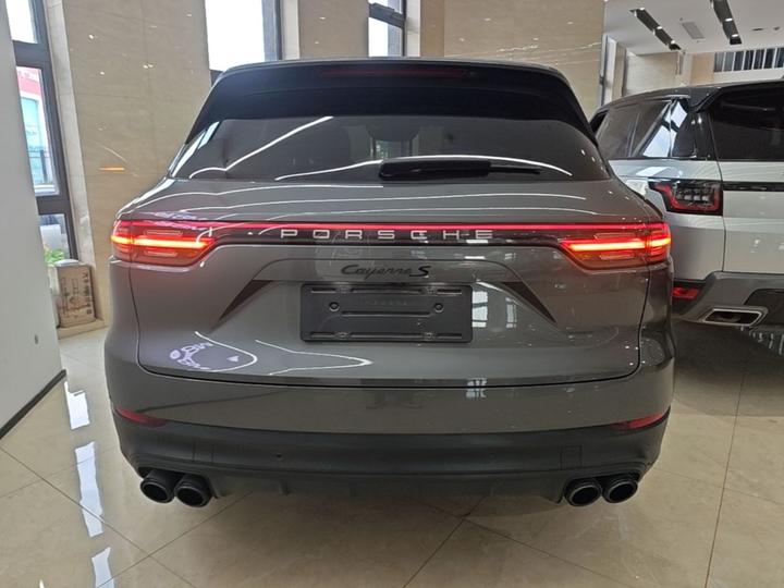 2019 Cayenne 3.0T photo 3