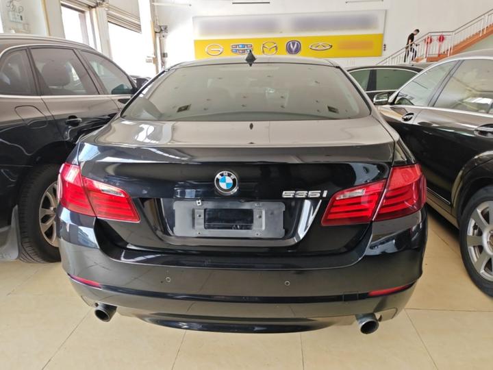 5 Series Imported 2013 535i Luxury Sport photo 3