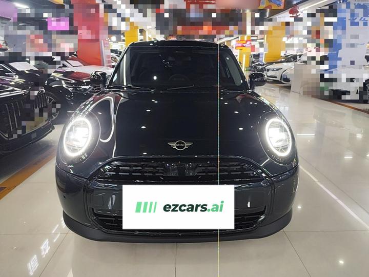 2025 1.5T COOPER Classic 5-Door photo 2