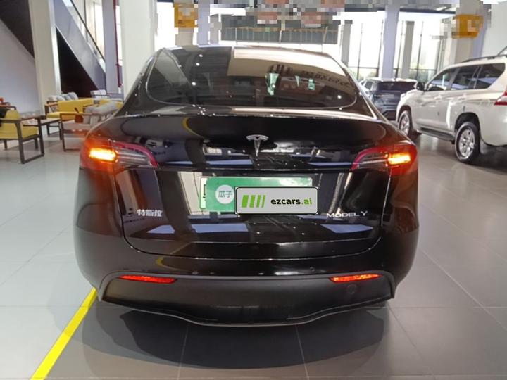Model Y 2022 RWD photo 3