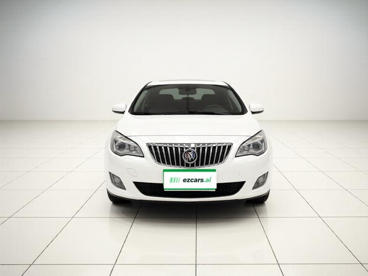 Excelle 2014 XT 1.6L AT Fashion photo 2