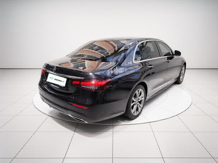 E-Class 2023 E 300 L Sport Fashion photo 4