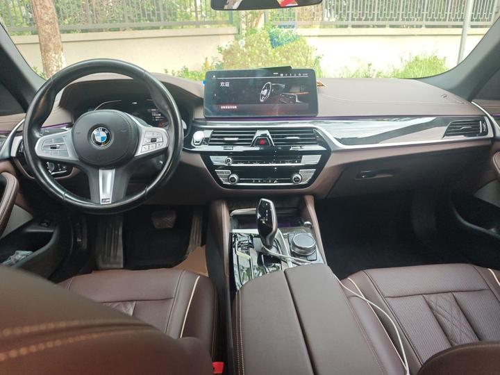 5 Series 2022 Facelift 525Li M Sport Package photo 5