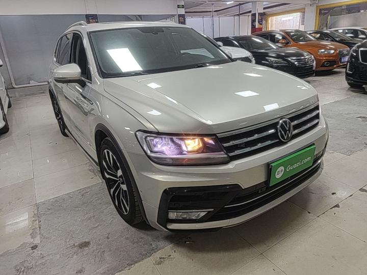 Tiguan L 2021 330TSI AT RWD R-Line photo 3