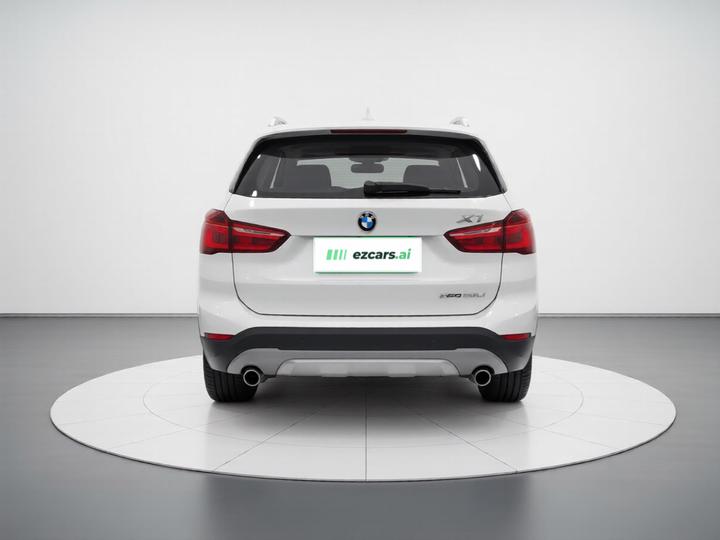 X1 2019 xDrive20Li Exclusive photo 5
