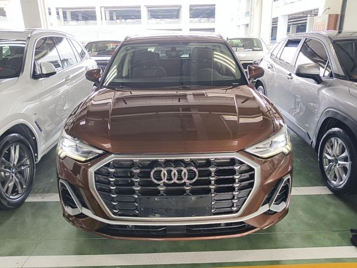 Q3 2019 35 TFSI Progressive Dynamic photo 2