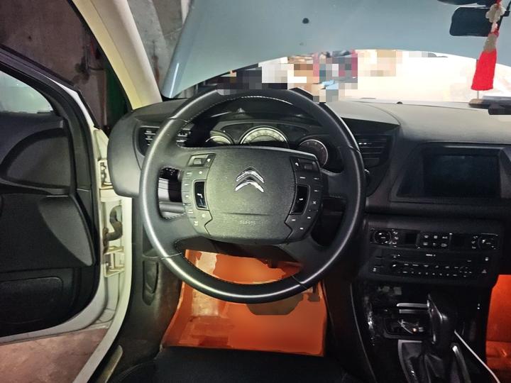 C5 2014 2.0L AT Exclusive photo 7