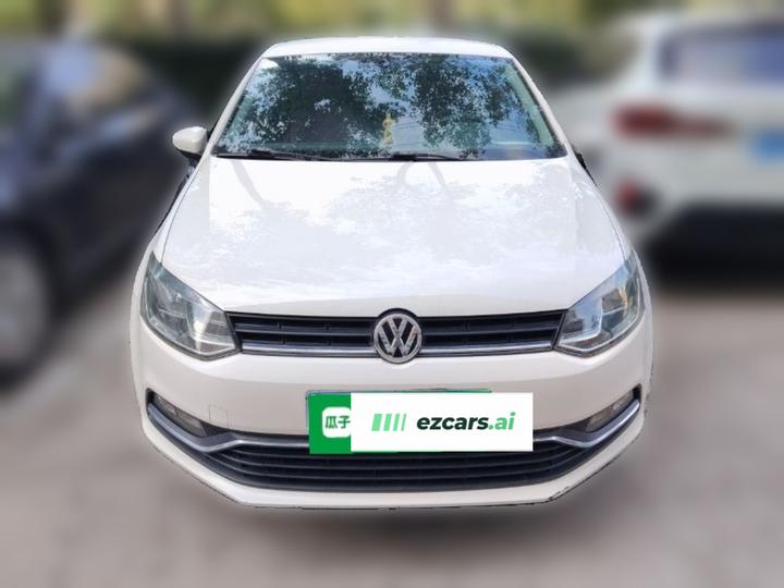 Polo 2014 1.6L AT Comfort photo 2