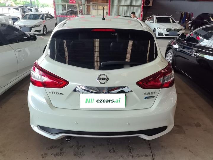 Tiida 2016 1.6L CVT photo 5