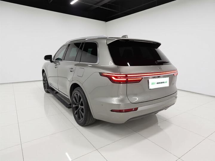 Li Auto ONE 2021 EREV 6-Seater photo 4