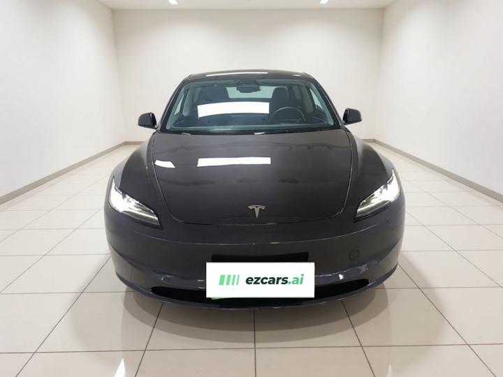 Model 3 2023 RWD photo 2