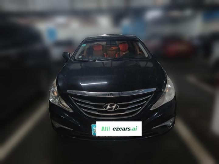 Sonata 2015 Classic 2.0L AT Luxury photo 2