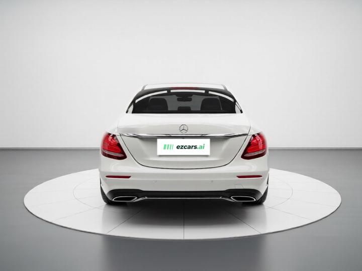 E-Class 2017 E 300 L Sport Luxury photo 4