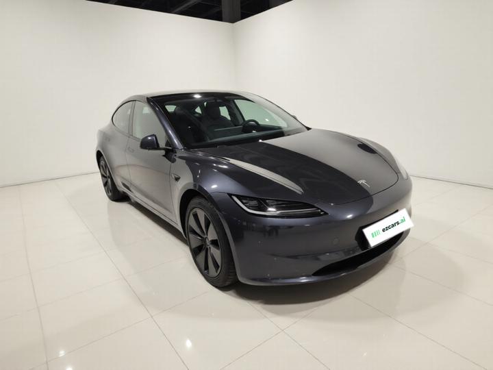 Model 3 2023 Long Range AWD photo 3