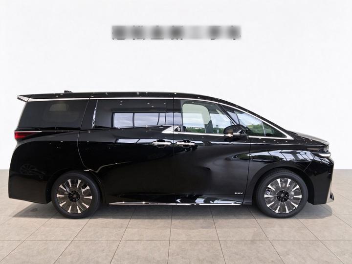 2024 Crown Hybrid 2.5L Supreme Executive photo 4