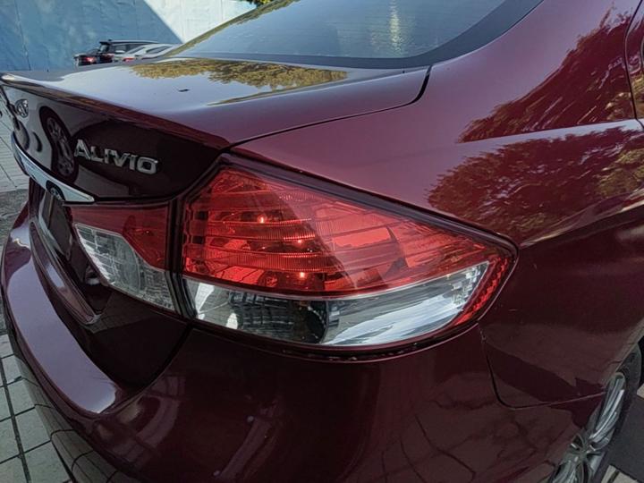 2015 1.6L AT photo 7
