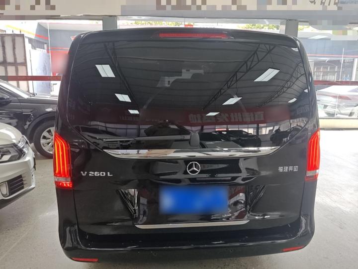 V-Class 2022 V 260 L Long Wheelbase Premium photo 3