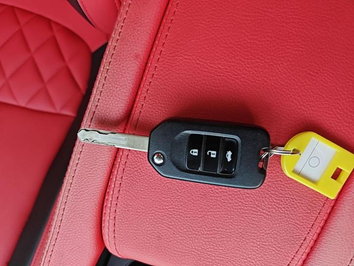 Civic 2016 180TURBO CVT Comfort photo 8