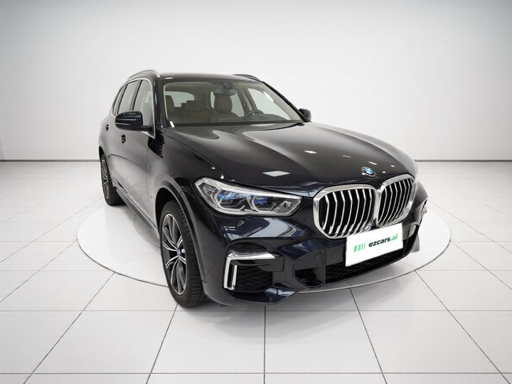 X5 2022 Facelift xDrive 30Li Exclusive M Sport Package photo 3