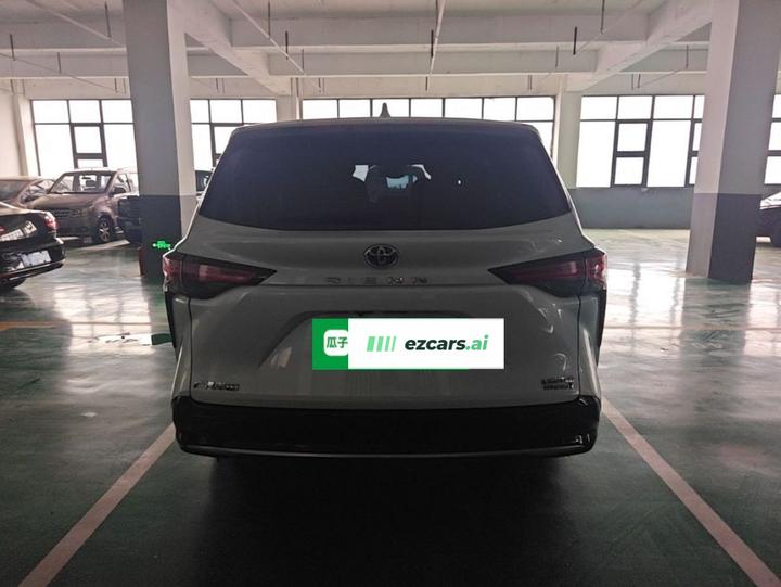 Sienna 2021 2.5L Hybrid Premium photo 6