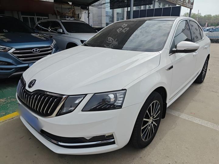 Octavia 2018 TSI230 DSG Luxury