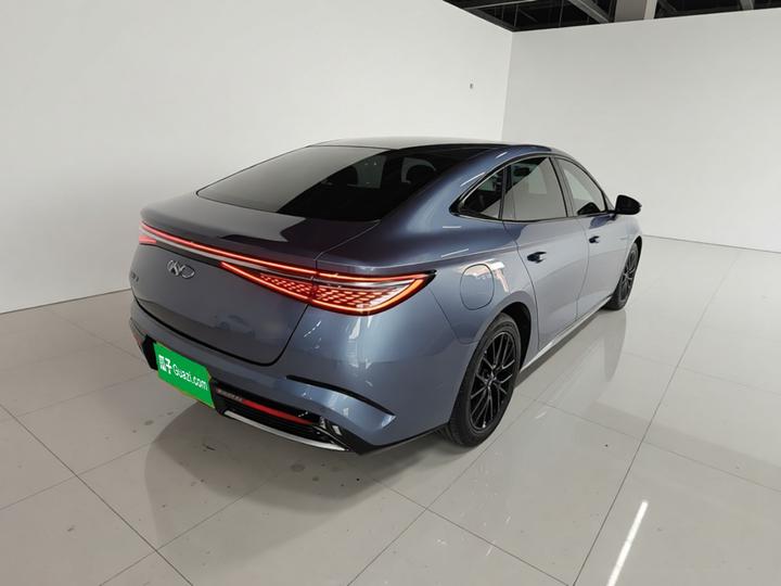 Seal 2023 DM-i 1.5T 121km Noble photo 4