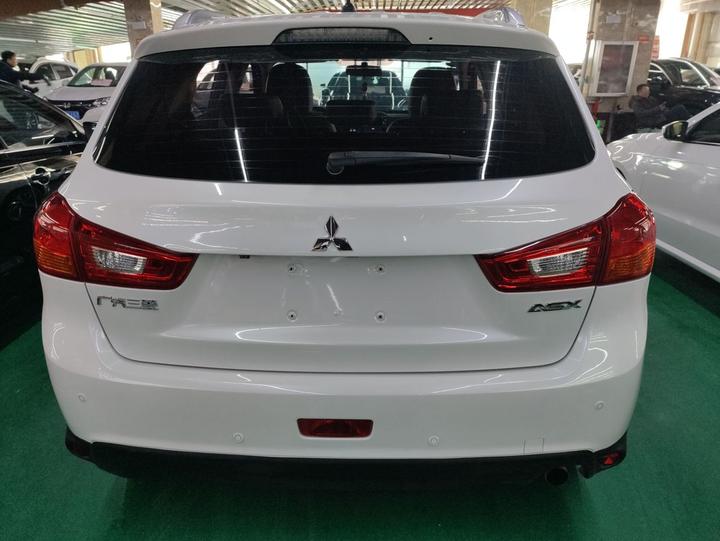 ASX 2018 2.0L CVT RWD Exclusive photo 3