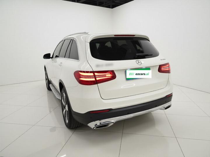 GLC 2016 GLC 260 4MATIC Luxury photo 4