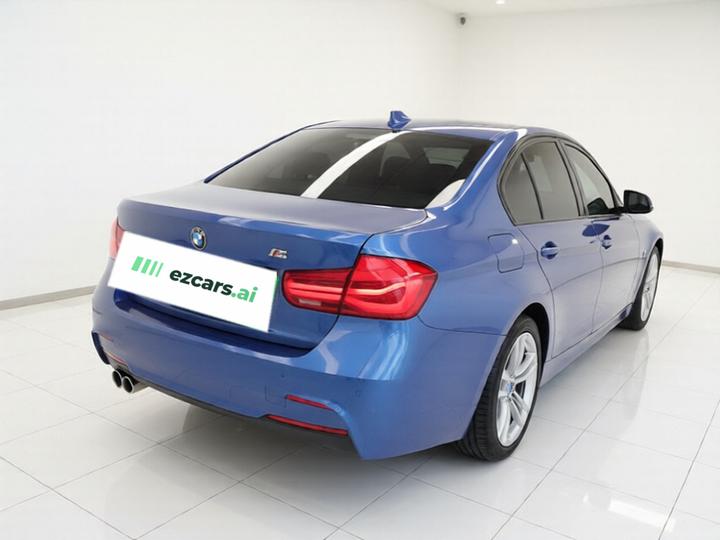 3 Series 2018 320i M Sport Package photo 4