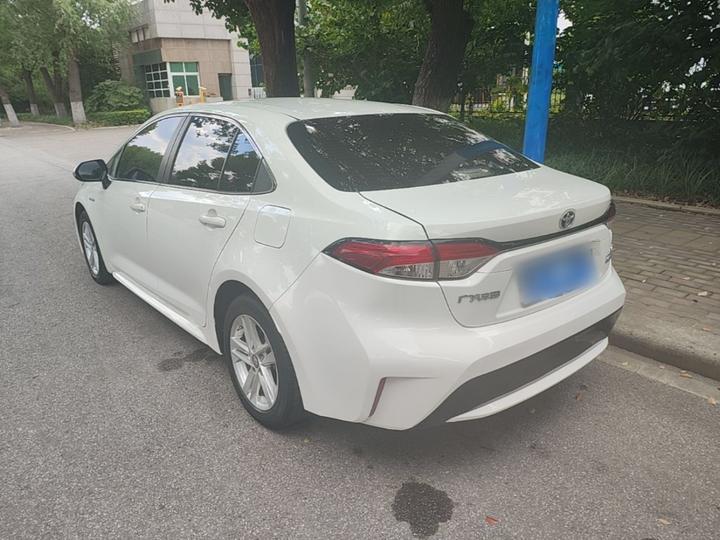 Levin 2022 Hybrid 1.8H E-CVT Luxury photo 4