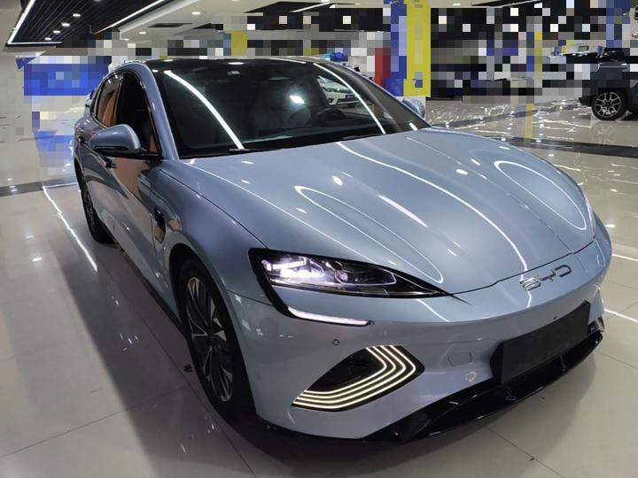 Seal 2022 550km Standard Range RWD Premium photo 3