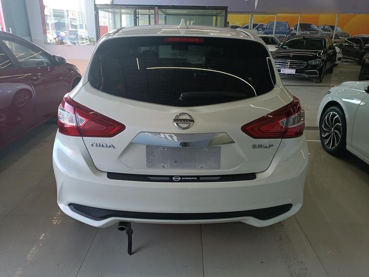 Tiida 2021 1.6L CVT photo 3