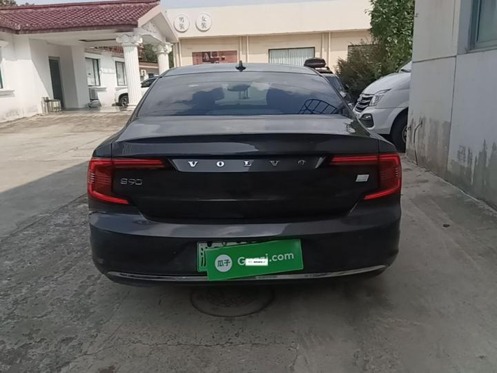 S90 EV 2021 T8 E Hybrid Luxury photo 3