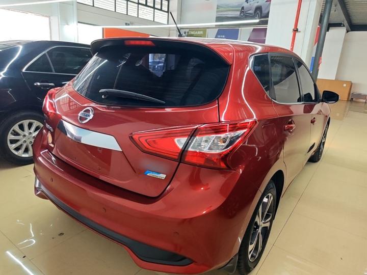 Tiida 2016 1.6L CVT photo 4