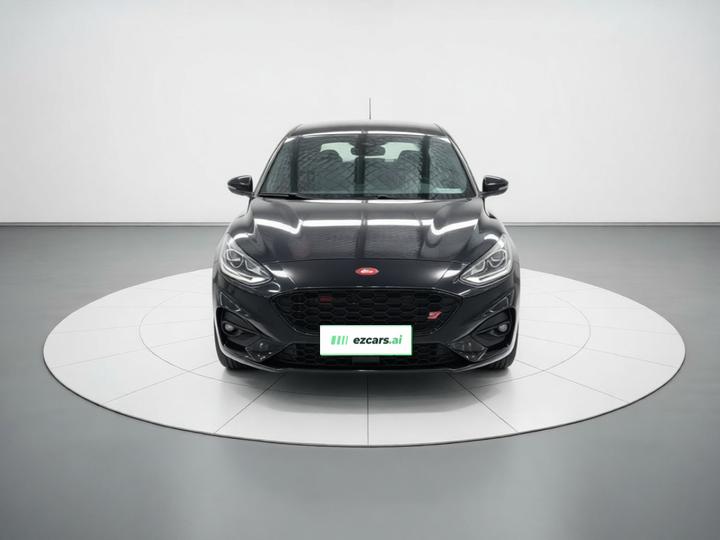 Focus 2020 Hatchback EcoBoost 180 AT ST Line photo 2