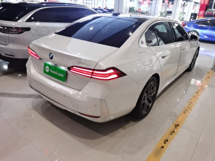 5 Series 2024 530Li Leading Luxury photo 4