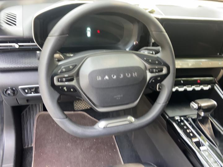 Valli 2021 1.5T CVT Luxury photo 6