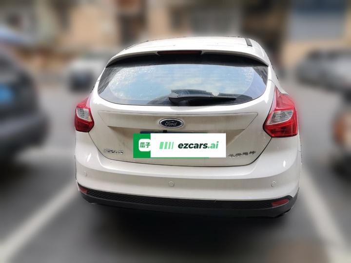 Focus 2012 Hatchback 1.6L MT photo 5