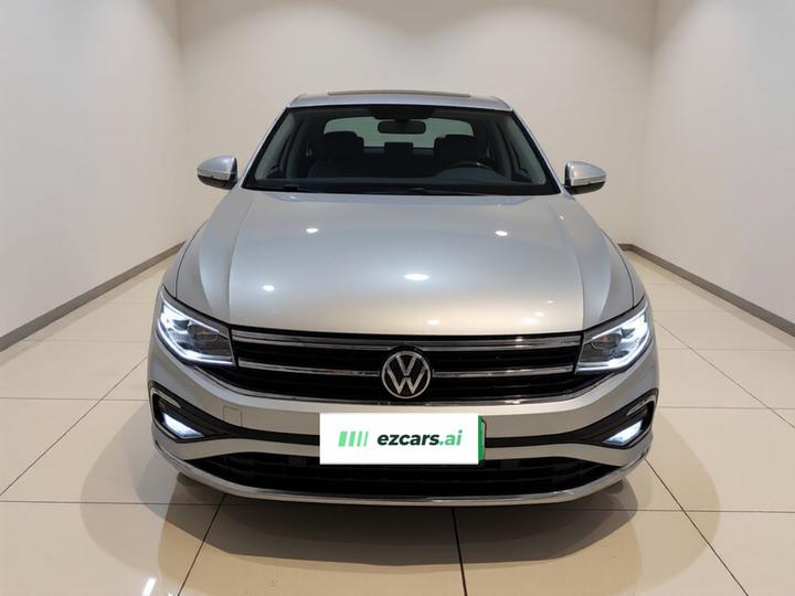 Bora 2023 200TSI DSGPRO photo 2