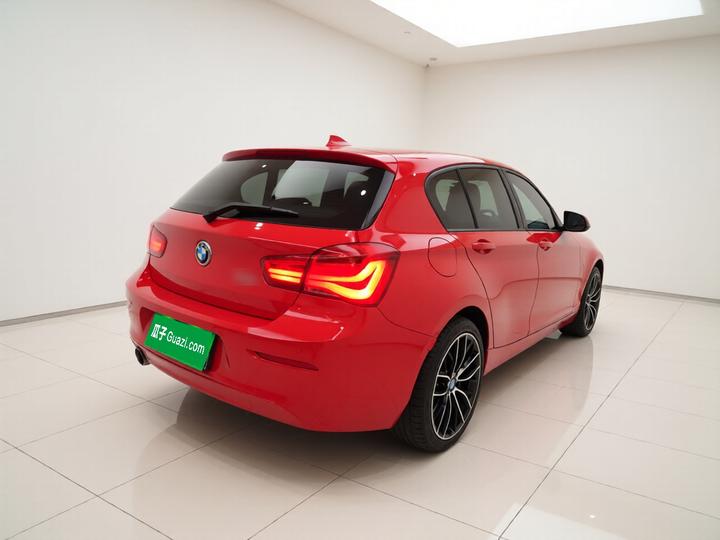 1 Series Imported 2016 120i Leading photo 6