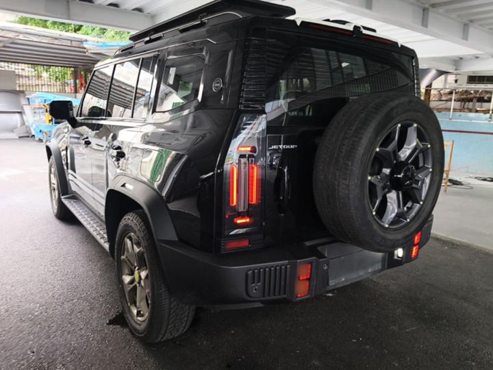 Wagon 2023 2.0T AWD photo 4