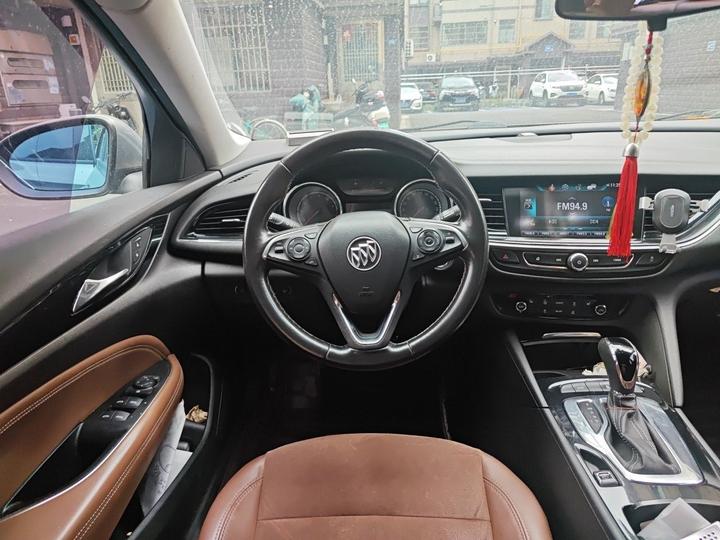 Regal 2017 20T Elite photo 3