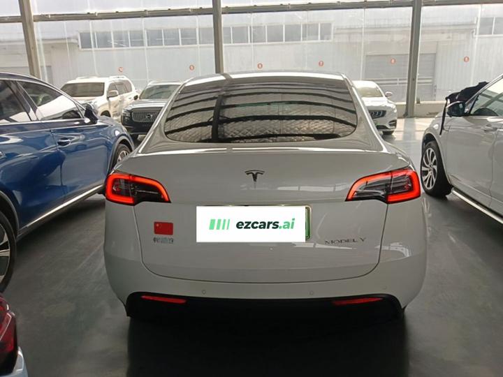 Model Y 2021 Standard Range RWD photo 3