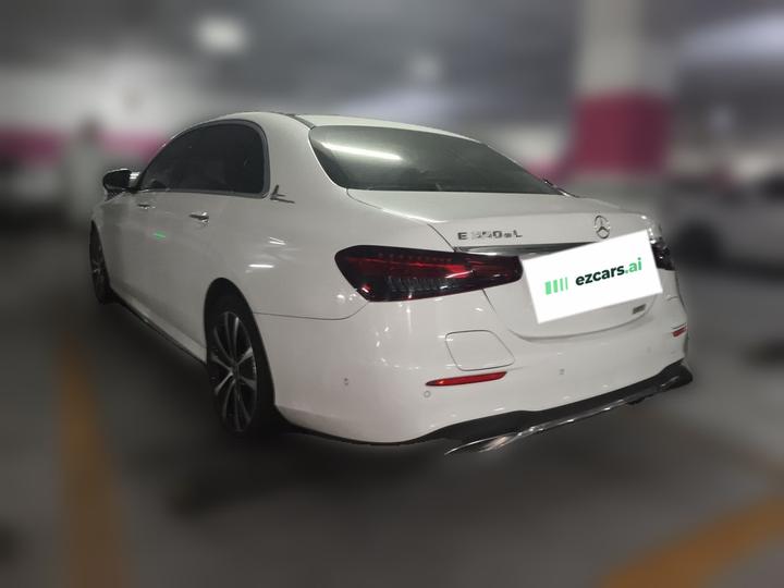 E-Class EV 2022 Facelift E 350 e L PHEV photo 4