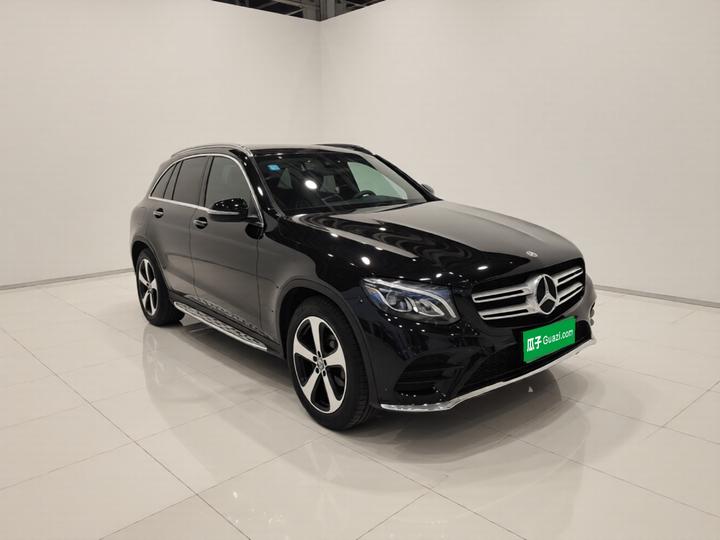 GLC 2019 Facelift GLC 260 L 4MATIC Luxury photo 3