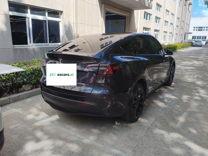 Model Y 2024 Long Range AWD photo 4
