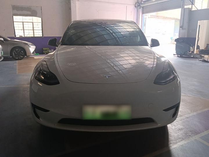 Model Y 2023 RWD photo 2