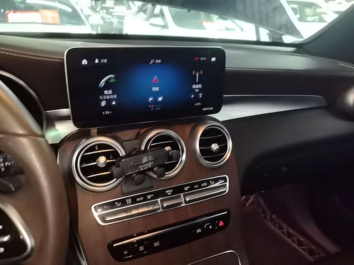 GLC 2021 GLC 300 L 4MATIC Dynamic photo 8