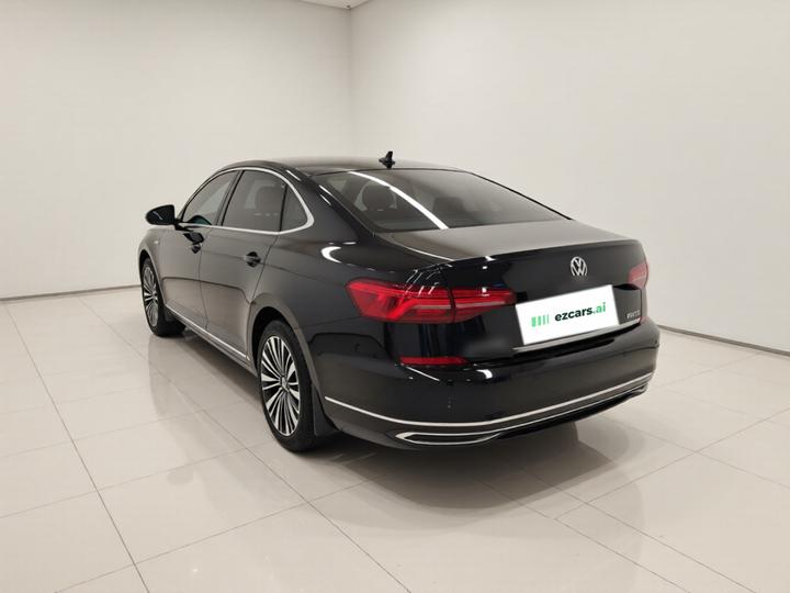 Passat 2021 330TSI Luxury photo 4
